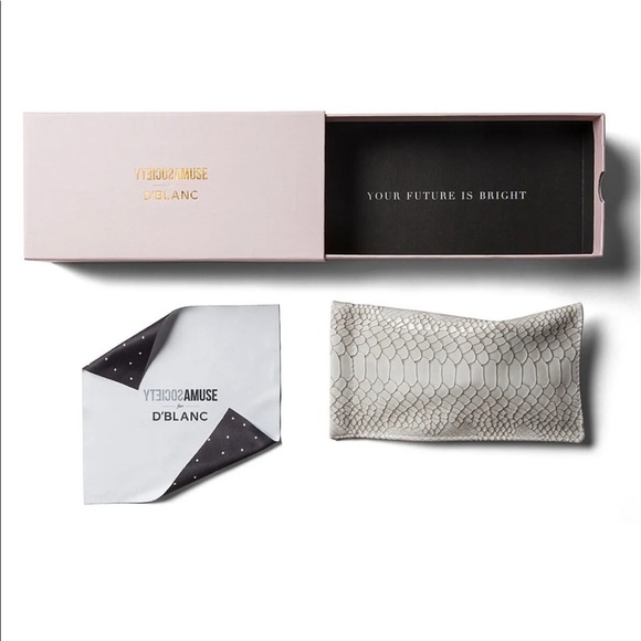 Amuse Society D’blanc Sunglasses Milky Blush Pink Retro Inspired Cat Eye Italian